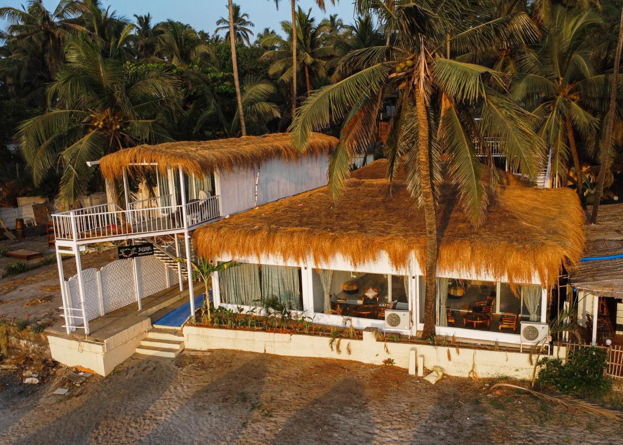 Aqua Beach Stays Ashwem Мандрем Екстериор снимка