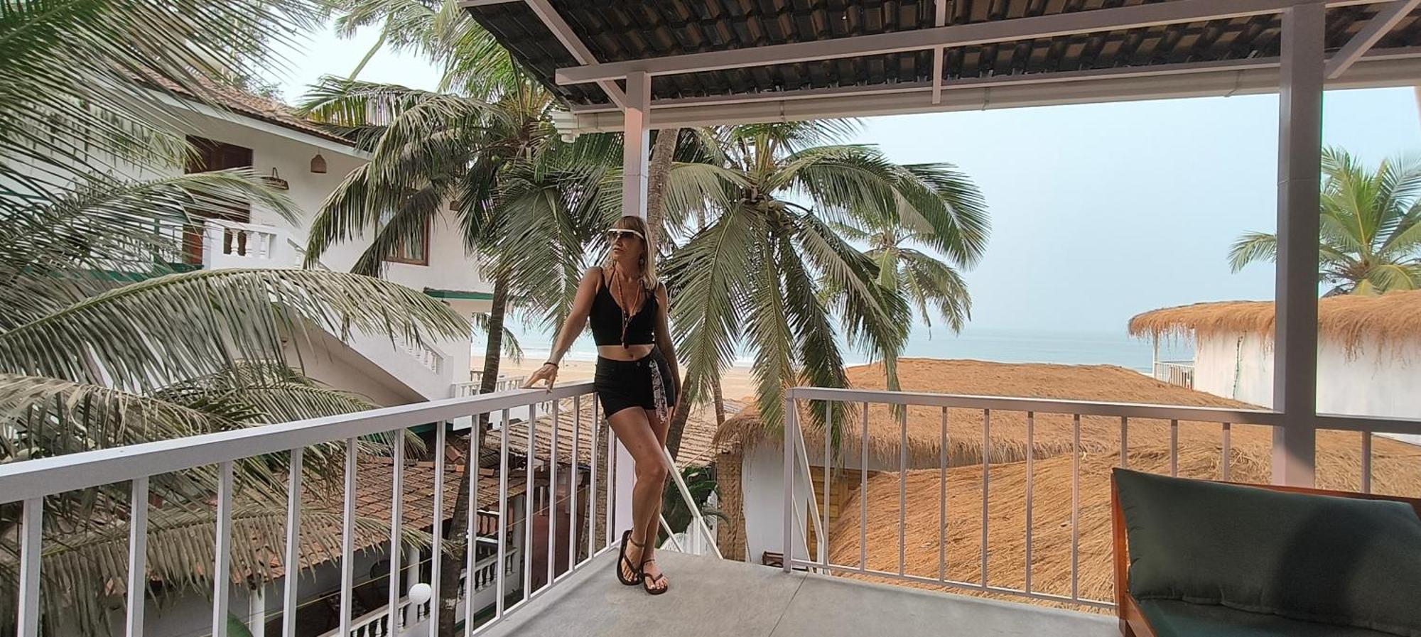 Aqua Beach Stays Ashwem Мандрем Екстериор снимка