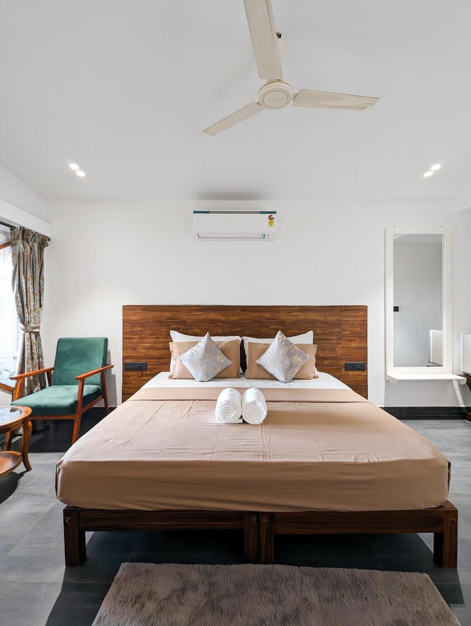 Aqua Beach Stays Ashwem Мандрем Екстериор снимка